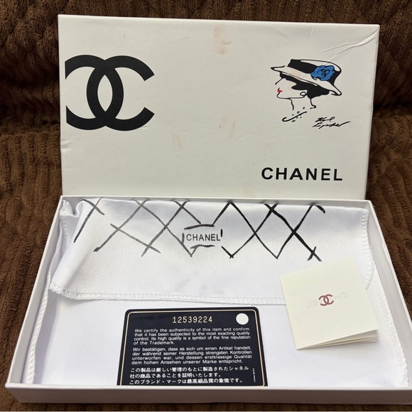 Chanel Leather Blush Pink Camellia Wallet W/ Box, Card, Chain, Dust Bag - Picture 7 of 7